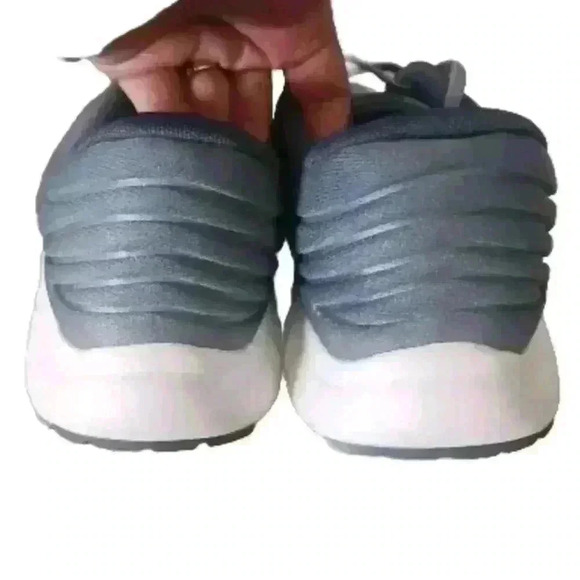 New Balance Men's Gray  520 V7 Running Shoe 12 - Picture 4 of 14